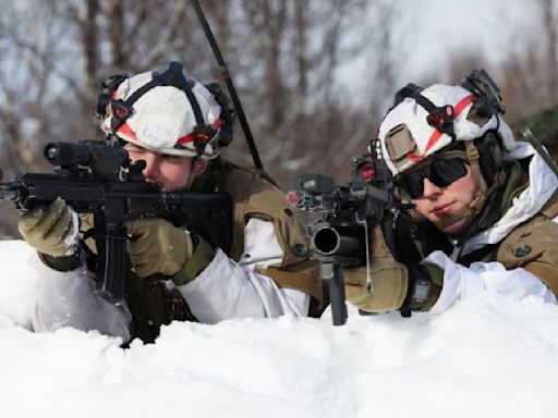 Europa recurre al servicio militar obligatorio ante la amenaza de una guerra más amplia con Rusia