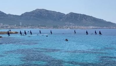 "C'est unique": les épreuves de voile des JO 2024 ont débuté à Marseille, sous les yeux ébahis des spectateurs