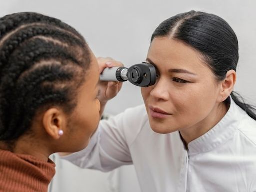 Novo método desenvolvido por pesquisadores brasileiros e canadenses pode erradicar câncer raro no olho; entenda