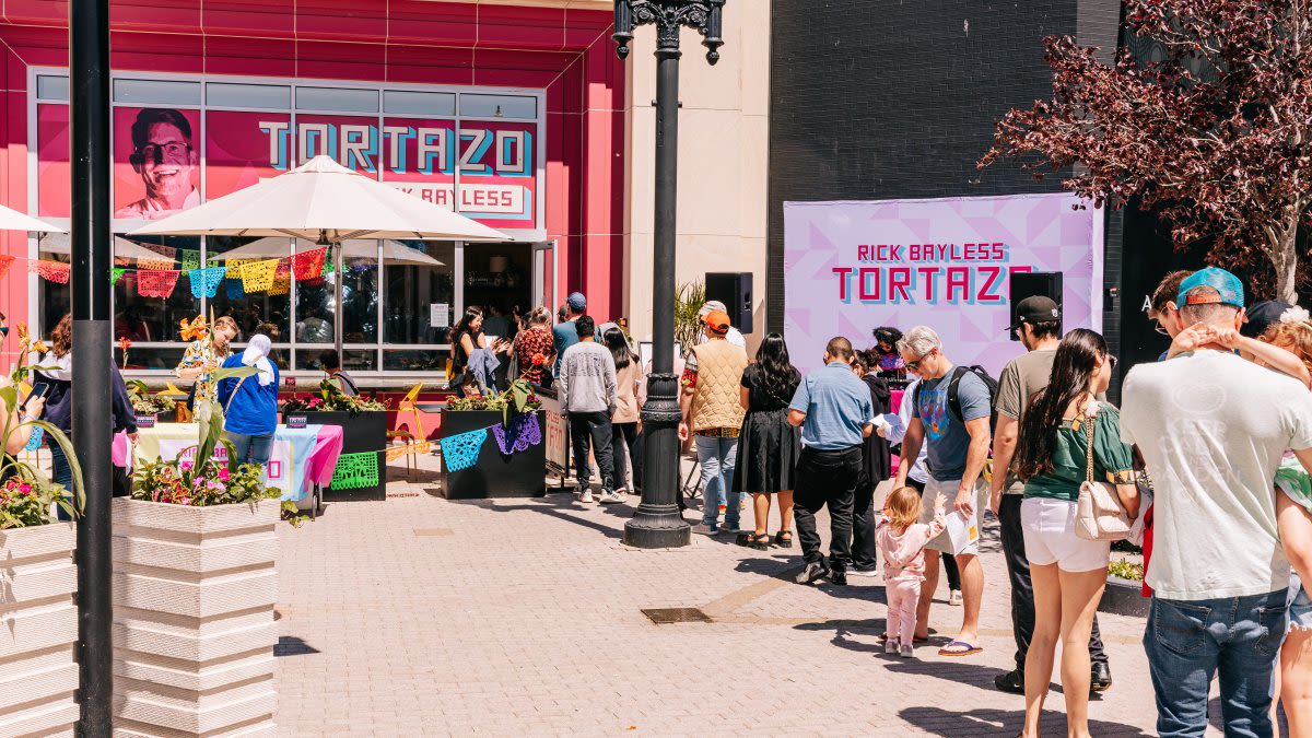 Rick Bayless opens Tortazo at Westfield Old Orchard. See photos from the grand opening