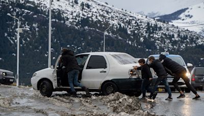 Alerta amarilla y naranja: tres fenómenos meteorológicos confluyen en la Cordillera con daños, cortes viales y cierre de escuelas