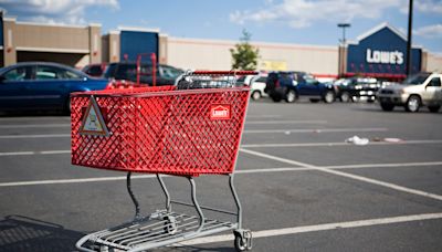 Mother divides internet with viral video on why she never returns her shopping cart: 'Judge me all you want'