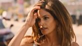 Cindy Crawford Re-Creates Her Iconic Super Bowl Ad 31 Years Later