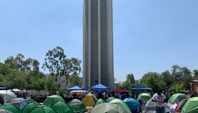 Pro-Palestinian UC Riverside students’ sit-in enters its third day