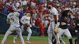 2-4. Los Diamondbacks vencen a los Filis y avanzan a la Serie Mundial