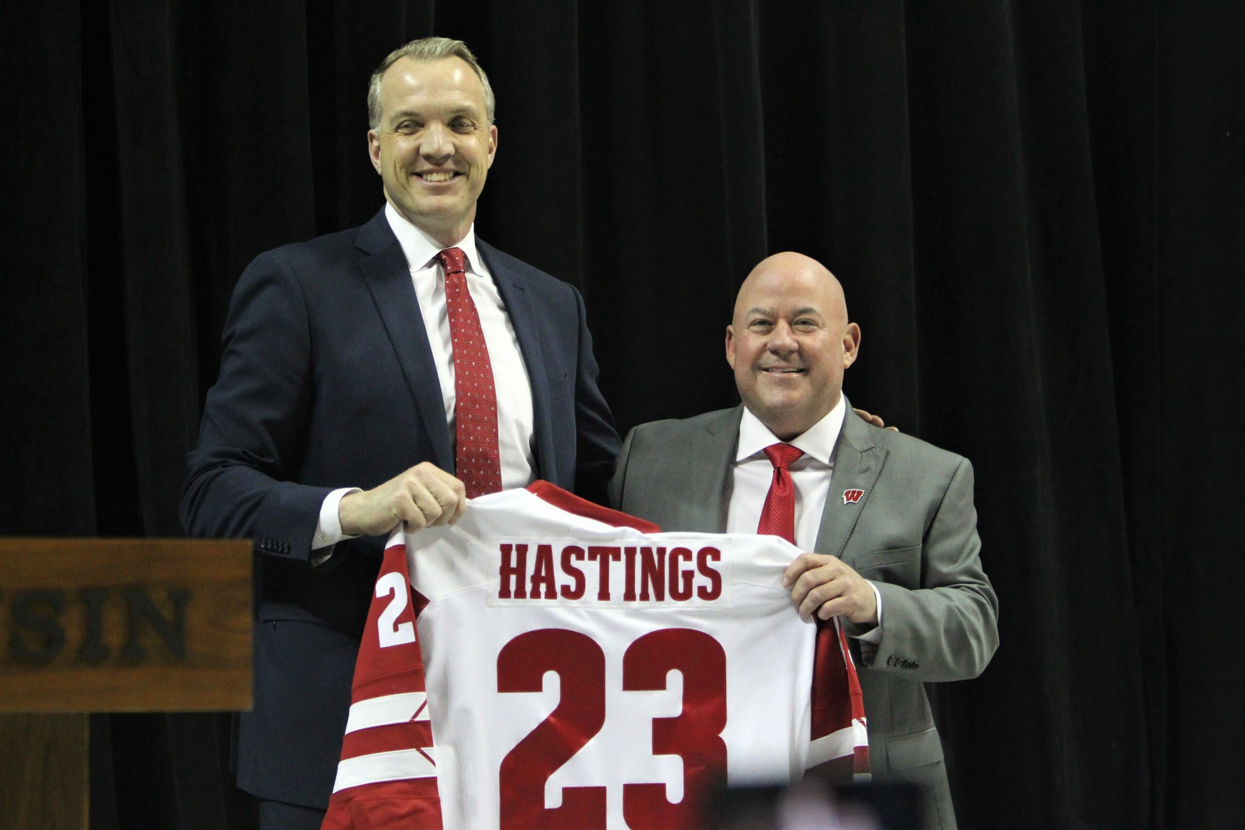 Wisconsin men’s hockey adds talented transfer forward