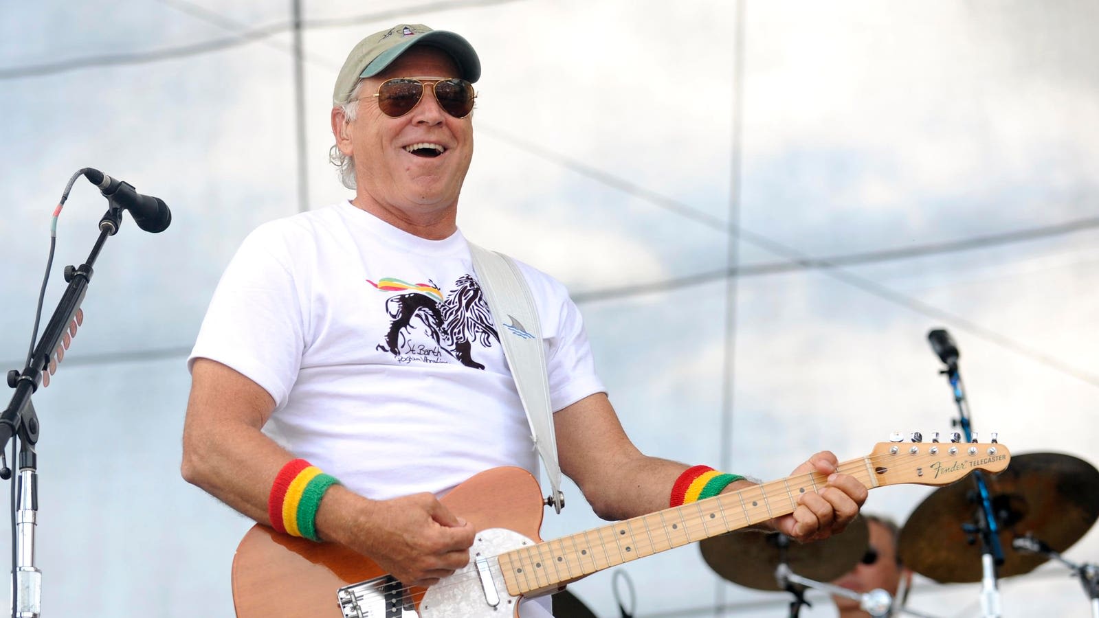 Jimmy Buffett Makes The Rock And Roll Hall Of Fame Despite Not Being Nominated