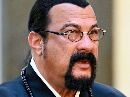 Steven Seagal Plays Putin's Mouthpiece While Accepting Special Honor In Russia