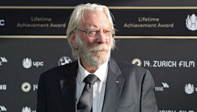 Donald Sutherland, the 'MASH' and 'Hunger Games' actor, dies at 88