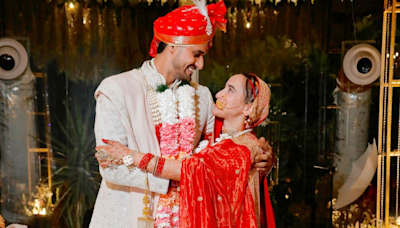 Stylish wedding pictures of Indian cricketer Deepak Hooda and his beautiful wife | The Times of India