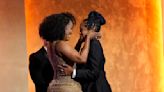 Angela Bassett did the thing. Finally an Oscar honoree, kissing Regina King