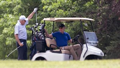 Jason Kelce's golf swing is brutally compared to Joe Biden's