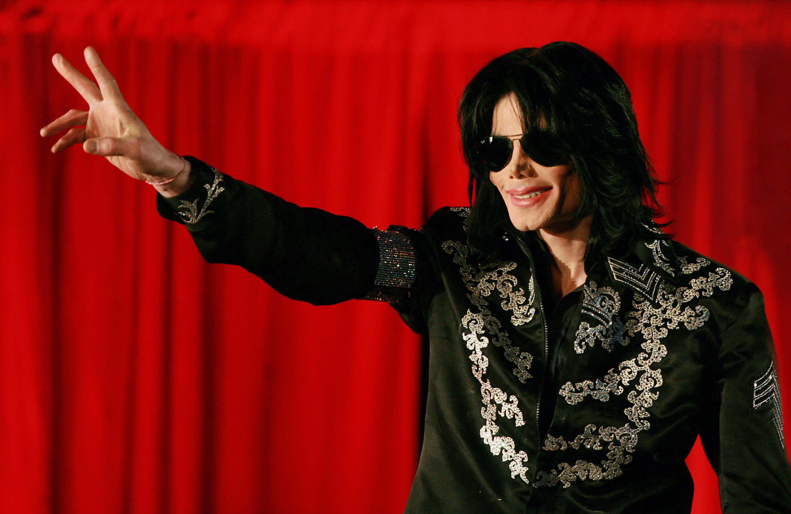 Auction of Art by Michael Jackson Abruptly Halted