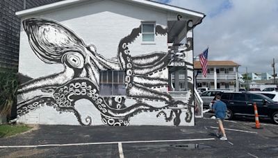 From location to artwork, what to know about Carolina Beach s final mural of 2024