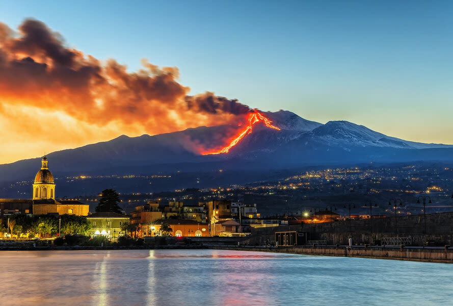 What It’s Like to Live in the Shadow of an Active Volcano in Italy