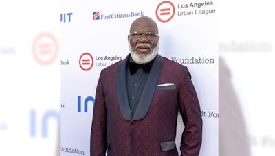 AI-fueled videos spread rumors about Bishop T.D. Jakes, fact-checking site says