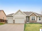 19532 Z St, Omaha NE 68135