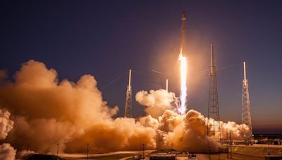 SpaceX Tender Offer Said to Value Company at Record $210 Billion