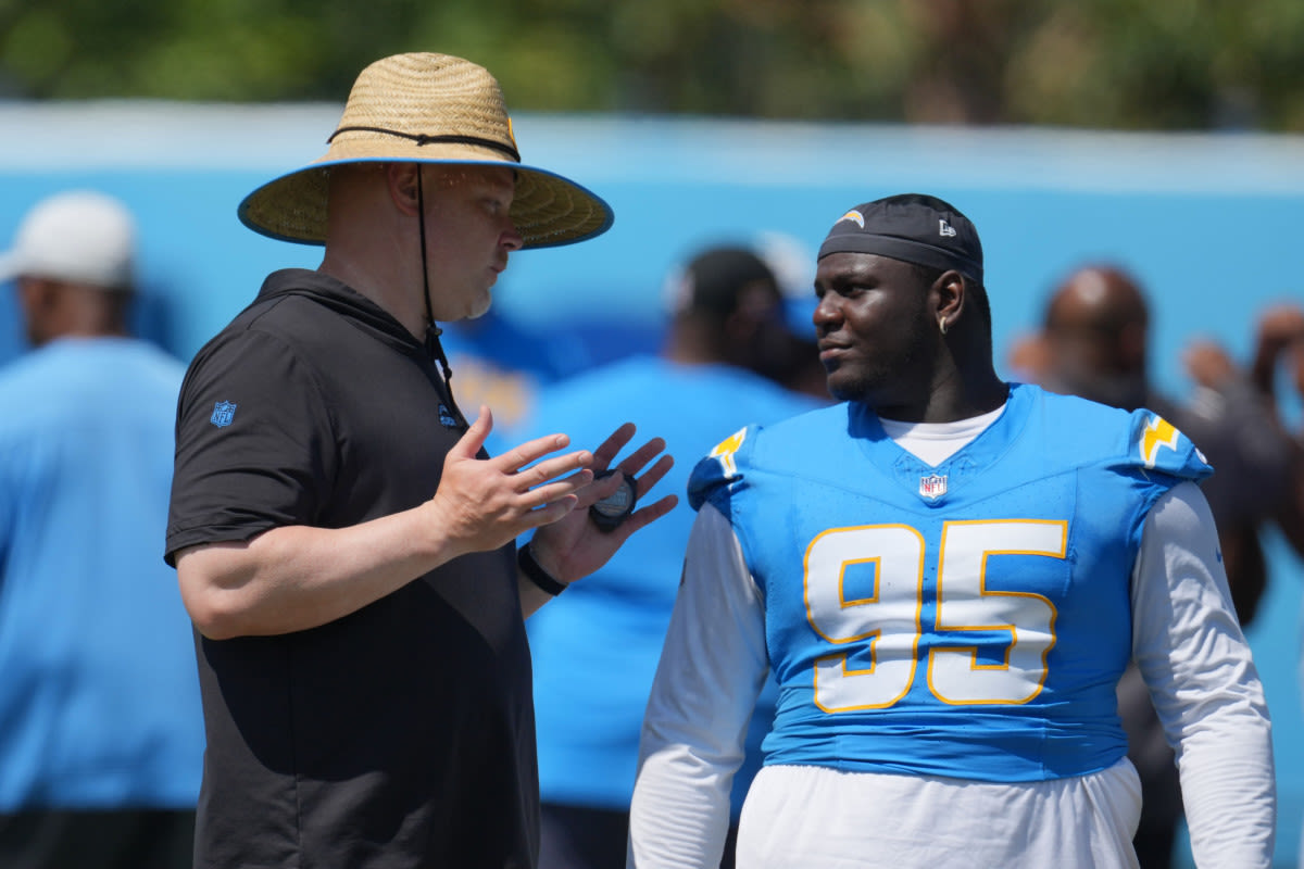 Chargers News: Chargers' New Defensive Tackle Poona Ford Looks to Bolster Defense