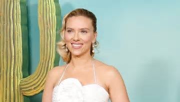 El espectacular armario de invitada de Scarlett Johansson, que hoy cumple 39 años