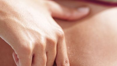 Can Rubbing Castor Oil on Your Belly Button Actually Help With Digestion?