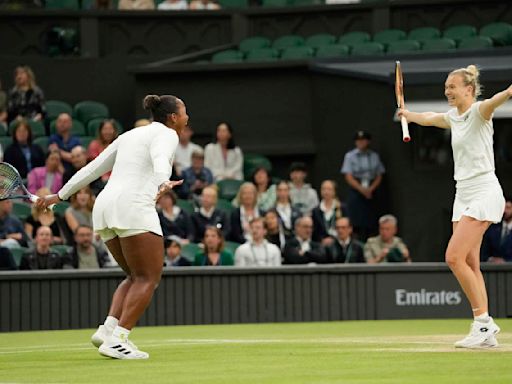 Siniakova and Townsend win women's doubles title at Wimbledon