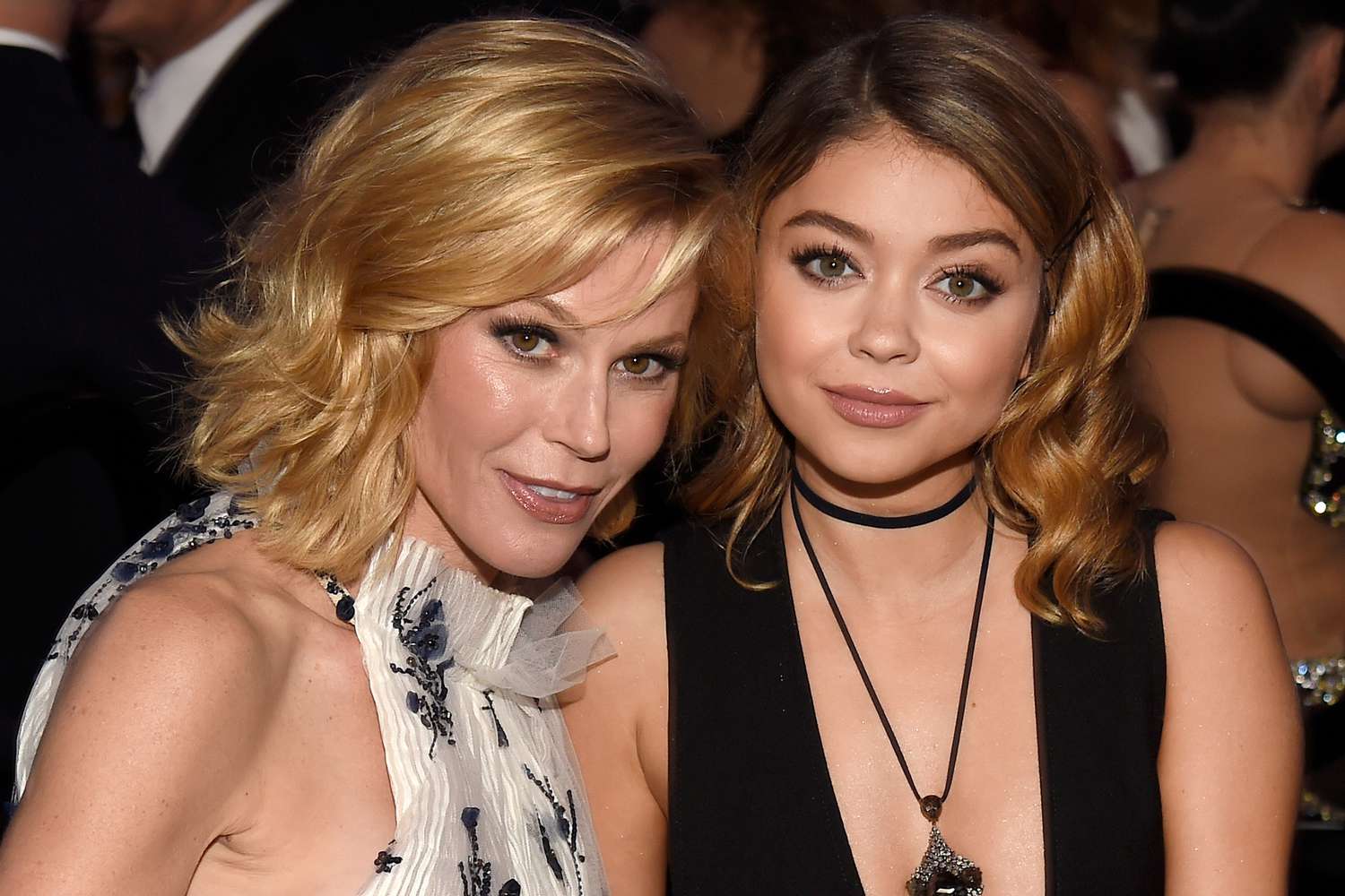 Julie Bowen reflects on supporting Sarah Hyland during a past abusive relationship: 'I look at them all like my kids'