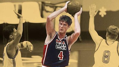 "They realized that I can take an elbow from Patrick Ewing and not cry about it" - Christian Laettner explains why he felt accepted by the stars on the Dream Team