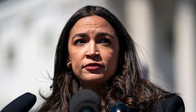 Ocasio-Cortez: There are ‘rules’ against what happened to Crockett