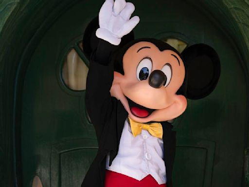 5 vacation spots for Disney fans that aren't Orlando or Anaheim