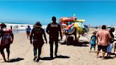 Rescatan a 8 turistas en playas de Sinaloa