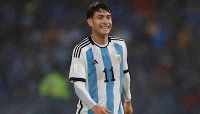 La joya de la Selección Argentina que busca incorporar el Aston Villa de Dibu Martínez