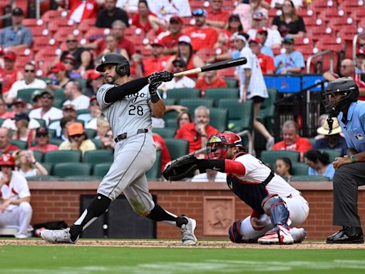 After lengthy rain delay, Chicago White Sox complete 6-5 win vs. St. Louis Cardinals in 10 innings