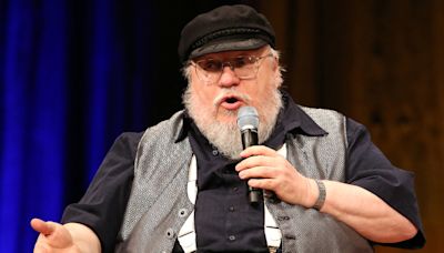 George R. R. Martin critique la saison 2 de « House of the Dragon » pour ses choix scénaristiques