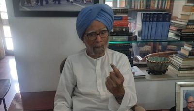 Manmohan Singh slams PM Modi for ‘divisive hate speeches’ in LS poll campaign