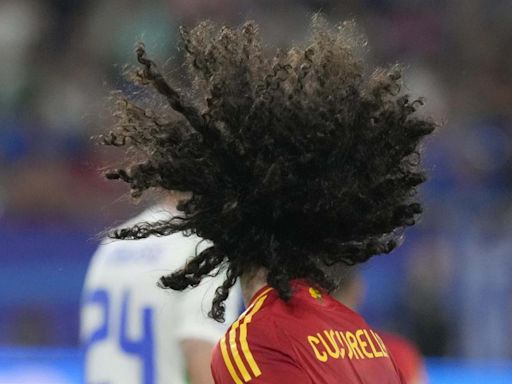 Cucurella se pone en modo Puyol