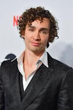 Robert Sheehan