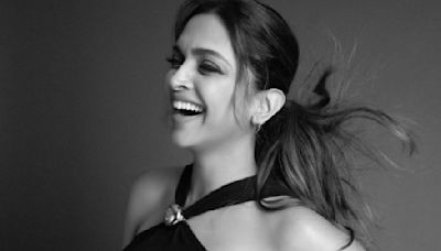 Deepika Padukone Flaunts Baby Bump, Pictures Create Buzz On Internet