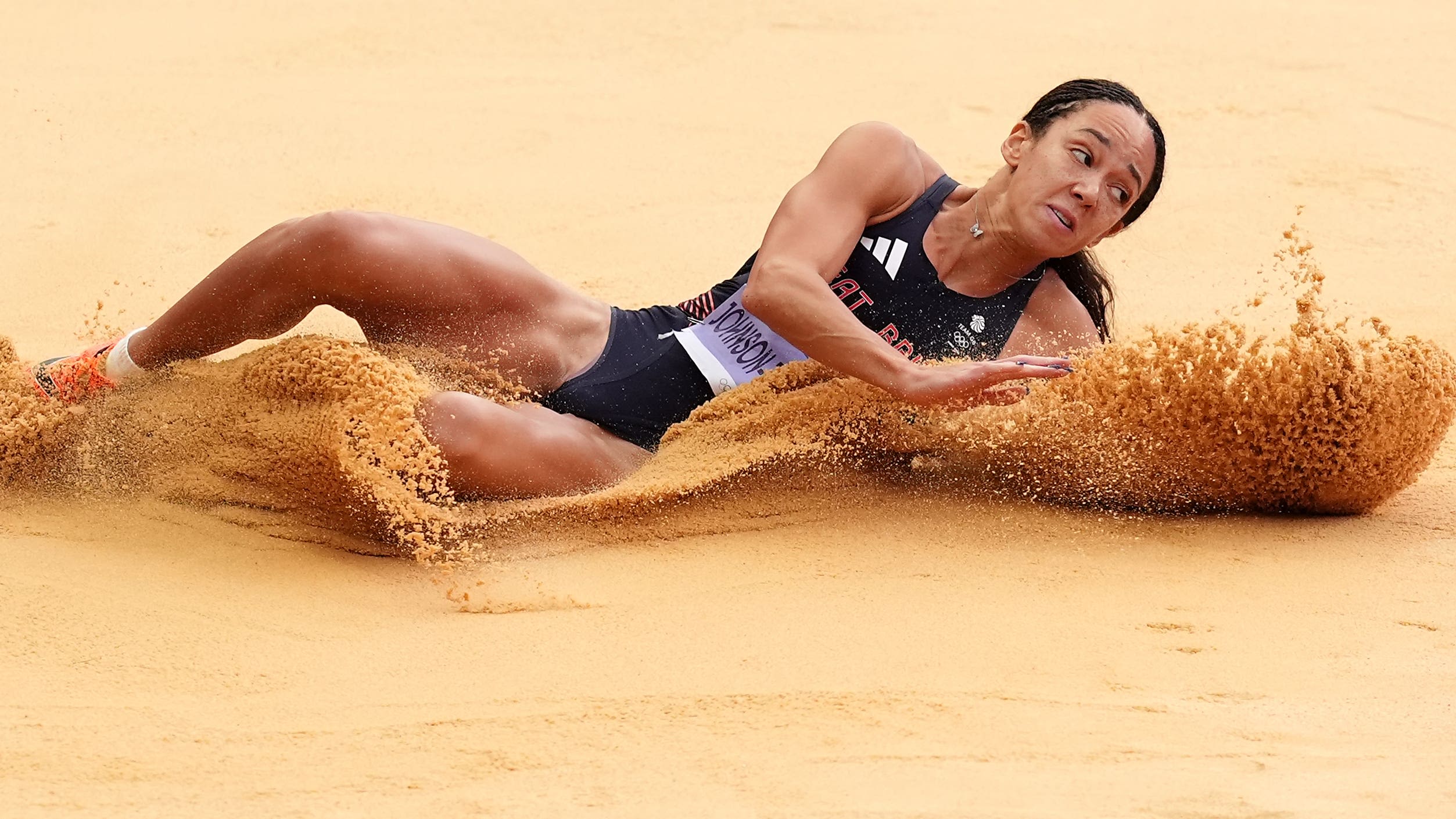 Katarina Johnson-Thompson holds onto heptathlon lead after long jump