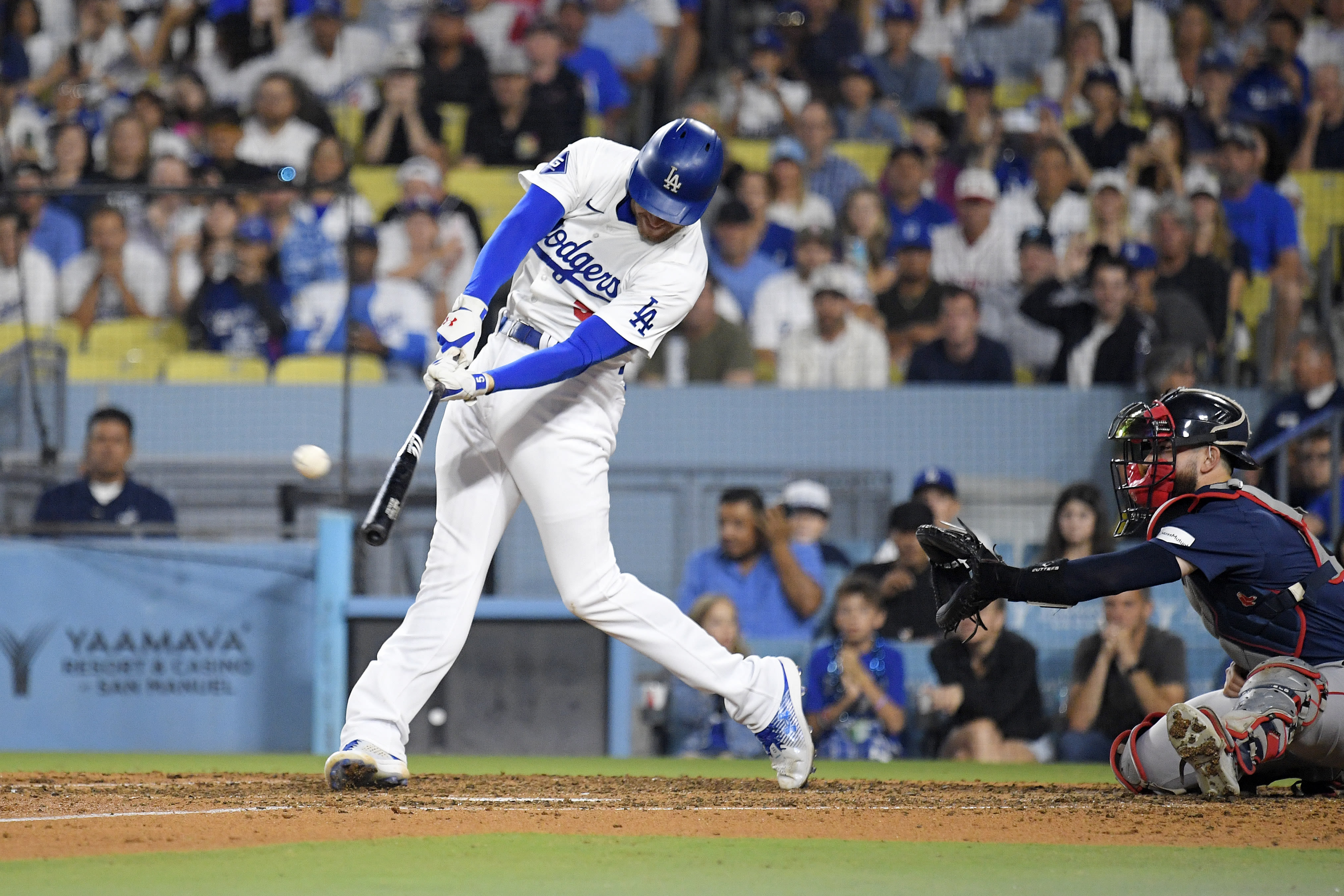 Freeman hits grand slam in 8th inning to lift Dodgers to 4-1 win over Red Sox