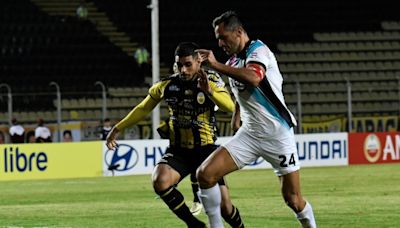 Roque Santa Cruz salva empate de Libertad ante Táchira en Copa Libertadores