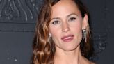 Jennifer Garner just revived this *classic* primary school hairstyle