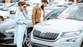 Car salespeople reveal insider tips to buy and sell