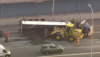 Mario Cuomo Bridge reopens after truck spills gravel onto roadway