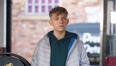 Coronation Street's Joel Deering's sinister link to Max 'exposed' in brutal twis