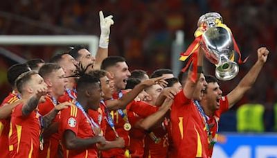 Vídeo | “En España somos así”: la respuesta de Luis de la Fuente a un periodista que le pregunta por las celebraciones de la Eurocopa