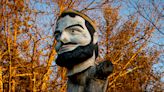 Giant Mystery: Who put Paul Bunyan head atop tree in York, Maine?