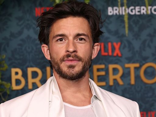 Jonathan Bailey Is Jacked For 'Jurassic World' Movie