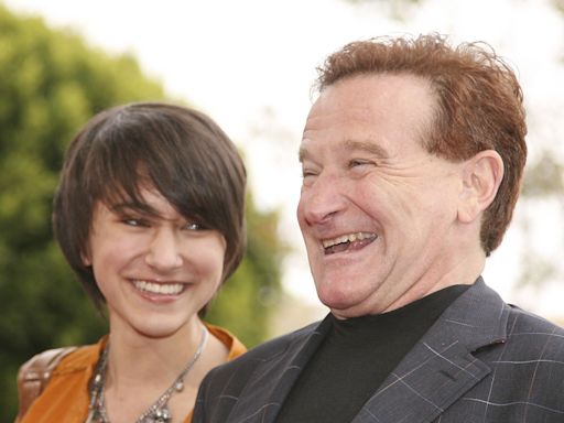 El rumor sobre Robin Williams que su hija ha desmentido en el décimo aniversario de su muerte: "Completamente falso"