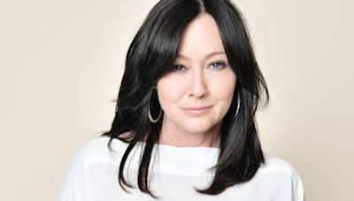 Shannen Doherty, Star of Charmed and 90210, Dead at 53